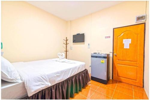 Khlung Hotel | Discover AMIMON: Central Stay in Chao Lao, Chanthaburi