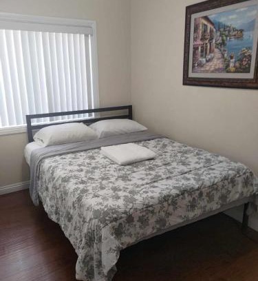 South Gate House | Budget-Friendly Hidden Gem with Family-Friendly Amenities