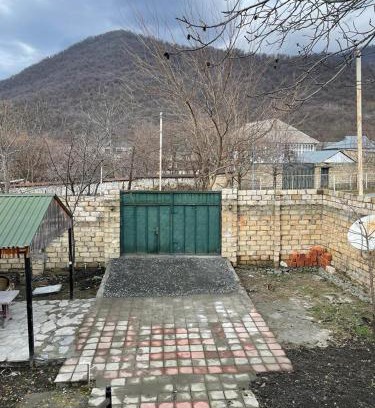 Baku House | Discover Qəbələ Günlük: Family & Pet-Friendly Escape