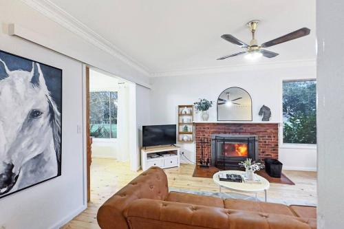 Romsey House | Family-Friendly Hawthorn Park Farm Homestead in Macedon Ranges