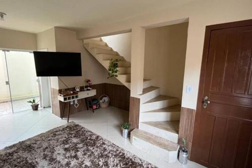 Viegas House | Spacious and Convenient Sobrado for Your Next Getaway