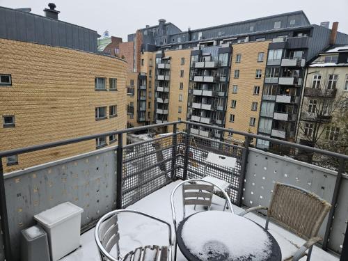 St. Hanshaugen Hotel | Cozy Deluxe Room at Falbes Gate with Kitchen & Breakfast