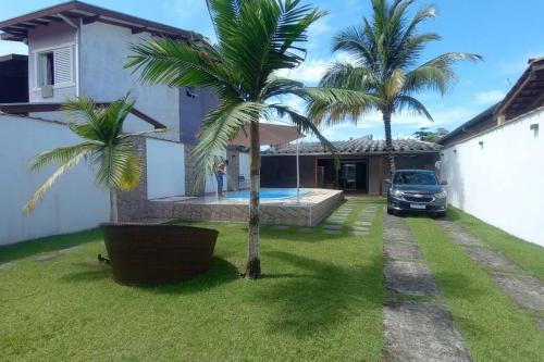 Jardim Capricornio House | Explore Casa Grande Caraguatatuba with Pool and Kitchen Access