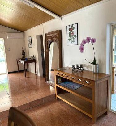 Saint-Andre Villa | Cozy P'tit Case Créole: Family and Pet-Friendly Escape