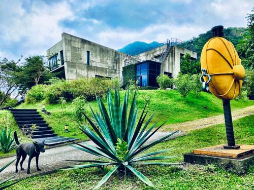 Chenggong House | Family-Friendly Retreat at 6號交響曲民宿 with Kitchen