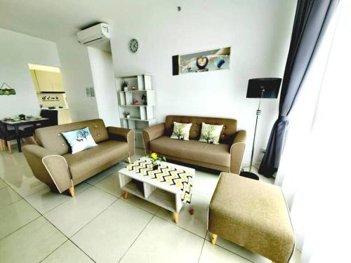 Taman Bukit Mewah Apartment | Family-Friendly Paradigm Residence Near Paradigm Mall