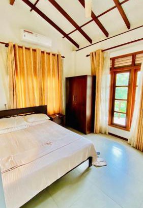 Dodanduwa Villa | Pet-Friendly Villa Danny with Ocean Views for Family Fun