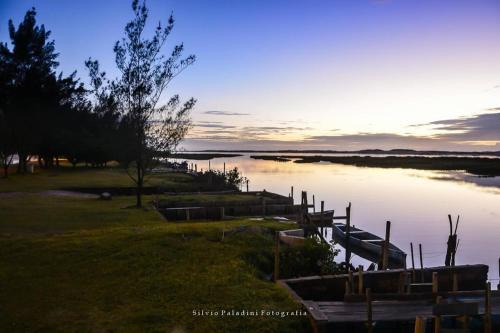 Ararangua House | Pet-Friendly Casa de Veraneio: Family Retreat Awaits You