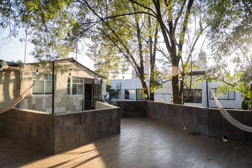Coyoacan Apartment | Top-Rated Escondite Quetzal: Family & Pet-Friendly Retreat