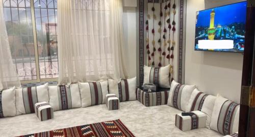 Al Hada Villa | Discover Villa I'tlat Al-Kar: Family-Friendly Retreat
