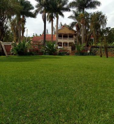 Kisii Bed & Breakfast | Pet-Friendly Retreat at Zack's Serene Suites Await You