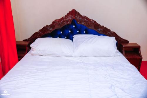 Maua Bed & Breakfast | Pet-Friendly Retreat: Stay at Yon Maua Airbnb Today