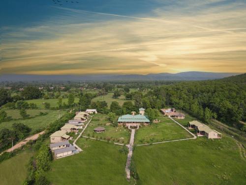 Chhatarpur Resort | Discover Naaharbagh Rajgarh: Family-Friendly Retreat