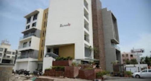 Somnath Hotel | Discover Hotel Krish in Somnath: Family-Friendly Retreat