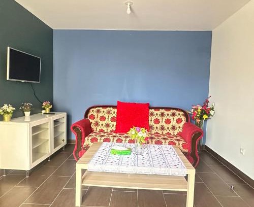 Sevran Apartment | Affordable Comfort at Sweat Home - Family-Friendly Retreat