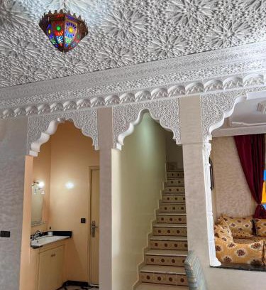Al Ouidane Villa | Discover الشويطر: Family-Friendly Stay with Pool Access