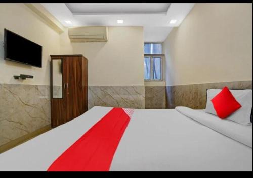 Malviya Nagar House | Welcoming Hotel with Breakfast & Family-Friendly Amenities