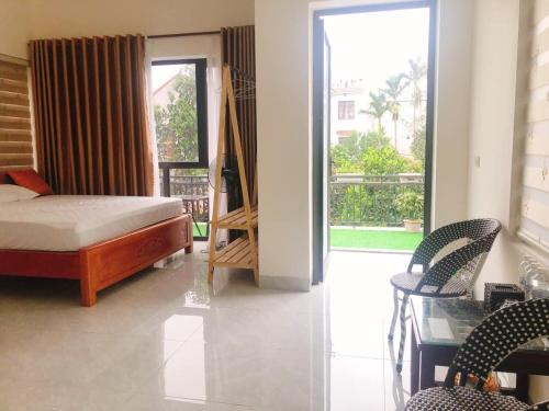 Hoa Lu House | Discover Truong Son Homestay: Family-Friendly Retreat