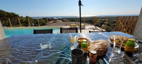 Ventiseri Villa | Relax at Villa Pedicervu Haut: Family-Friendly Retreat