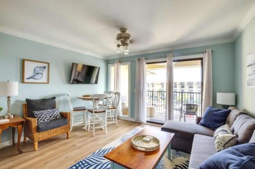 Folly Field Apartment | Oceanfront Condo Getaway: Serenity By The Sea Awaits