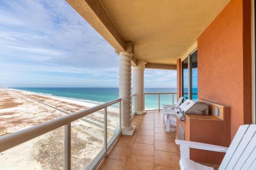 Pensacola Beach Apartment | Oceanfront 3 Portofino 1707 with Private Pool & Hot Tub