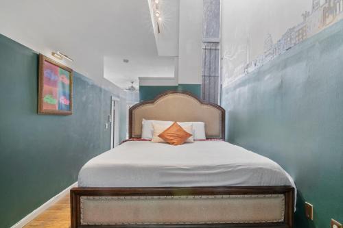 H Street Corridor Apartment | Relax in The Art Suite with Private Hot Tub - Capitol Hill