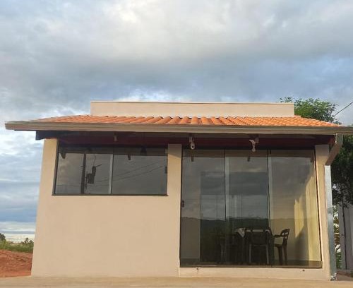 Sao Joao Batista do Gloria House | Chalés Santa Terezinha: Family-Friendly Retreat with Pool