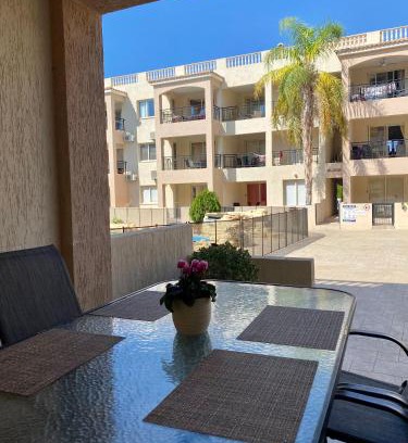 Old Town Apartment | Cozy Royal Seacrest Apartment with Garden & Ocean Views