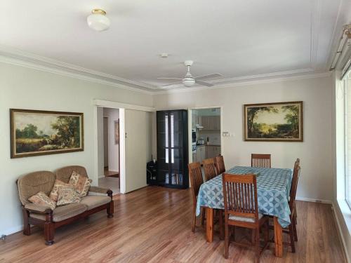 Beecroft House | Inviting House in Beecroft - Perfect for Families
