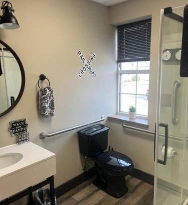 Fountain City House | Discover Dragonfly Loft: Pet and Child Friendly Escape