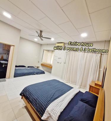 Kluang House | Welcoming 23 Sri Kluang HomeStay for Family Getaways