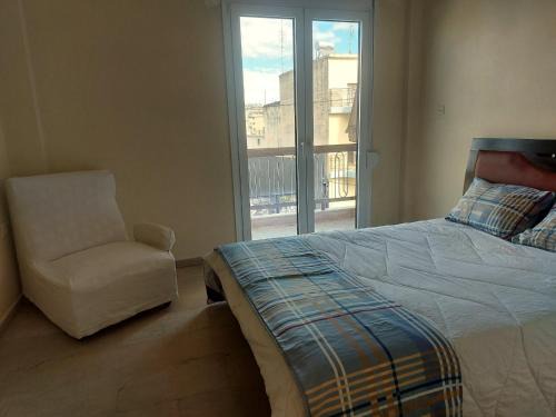 Patras Apartment | Cozy Apartment with Pet-Friendly Perks Near the City