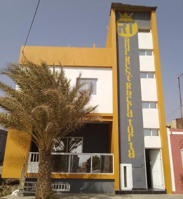 Porto Novo Bed & Breakfast | Cozy Residencial Ribeira Torta: Pool & Breakfast Included