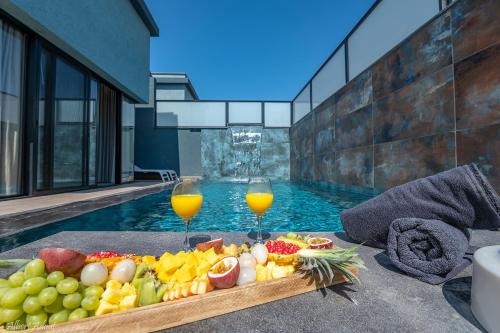 Elqosh Cabin | Experience Boutique Suites at Naomi with Oceanfront Views