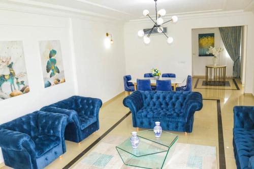 Yaounde Apartment | Stylish Appartement Haut Standing with Hot Tub & Breakfast