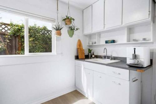 Seabright Villa | Discover the Queen of Seabright: Family-Friendly Retreat