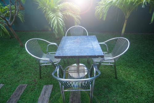 Boossa Villa | Cozy Lily Bungalow with Kitchen & Pet-Friendly Options