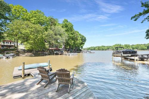 Belmont House | Serene Paradise Lake House: Your Dream Lakefront Escape