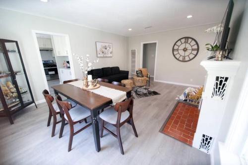 Glendale House | New 2 Bedroom House in Glendale - Family Friendly Stay