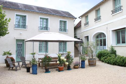 La Roche-Posay Apartment | Oceanfront Escape at Quelques Fleurs: Great for Families