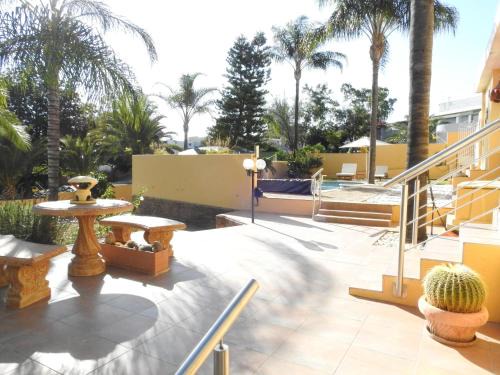 Windhoek Apartment | Bealtaine Chalet: Guest Rated 9/10 with Pool & Hot Tub